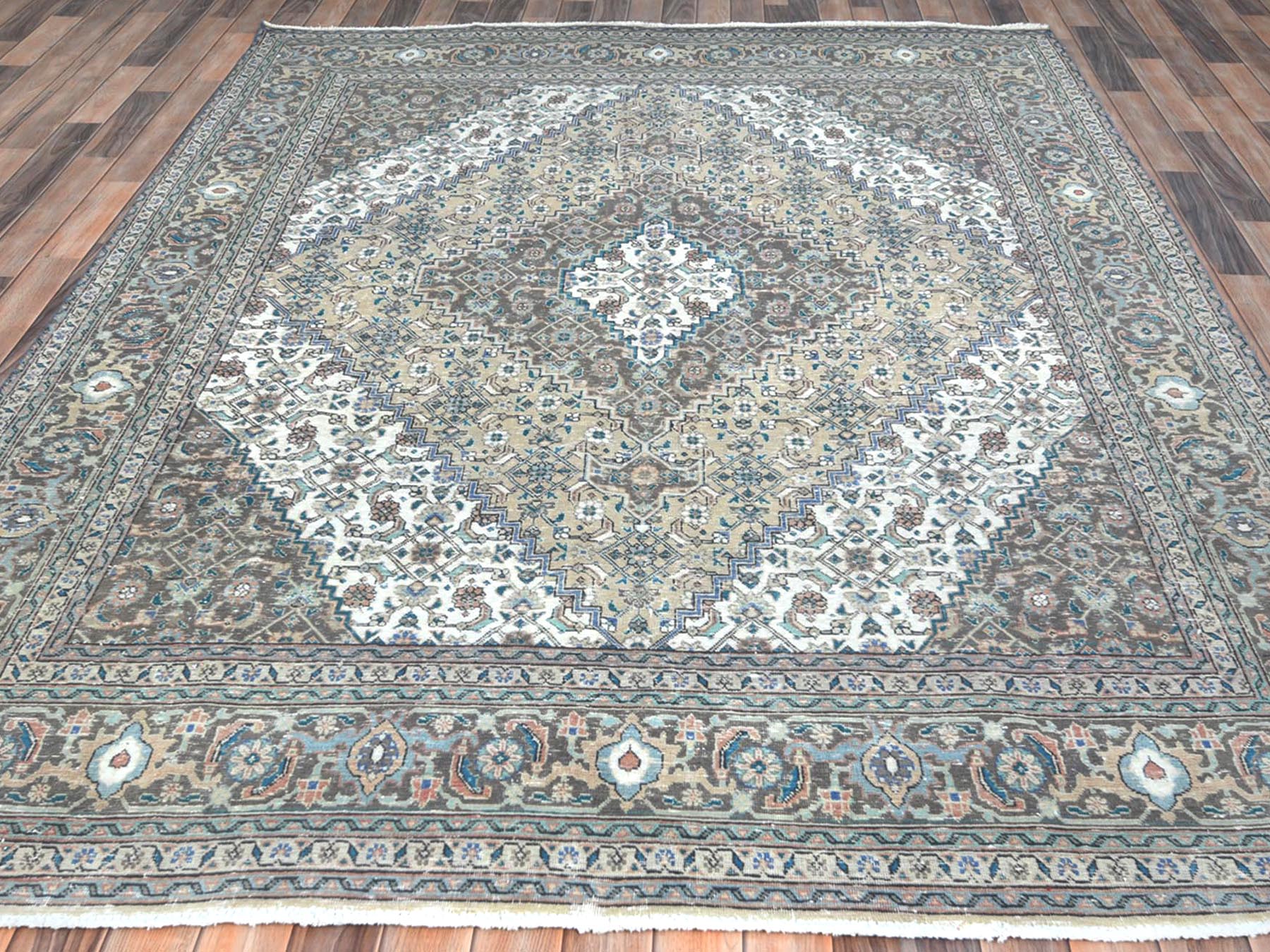 Overdyed & Vintage Rugs LUV557901
